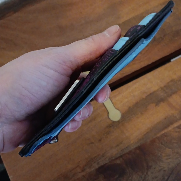 Rare Loungefly Haunted Mansion Exclusive Black Widow Bride Cardholder - Picture 11 of 14